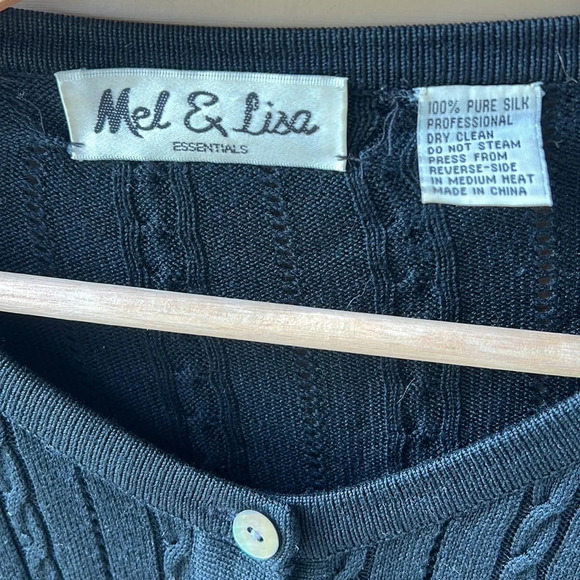 Mel & Lisa 100% Silk Black Pointelle Cable Knit Cardigan Sweater. XL - Picture 3 of 8